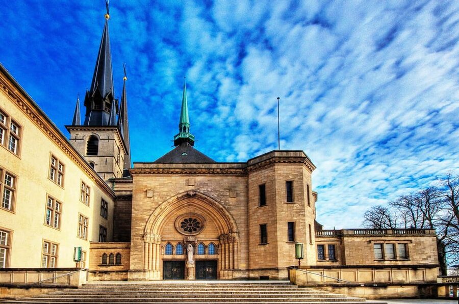 Best Of Luxembourg and Dinant Private Tour from Brussels - Brussels Pickup to Luxembourg Arrival: The Drive Sets the Mood