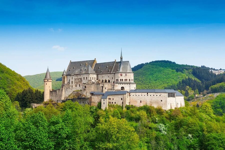 From Luxembourg: 1-day private guided country tour - Meet-up in Luxembourg and the pace of a guided day