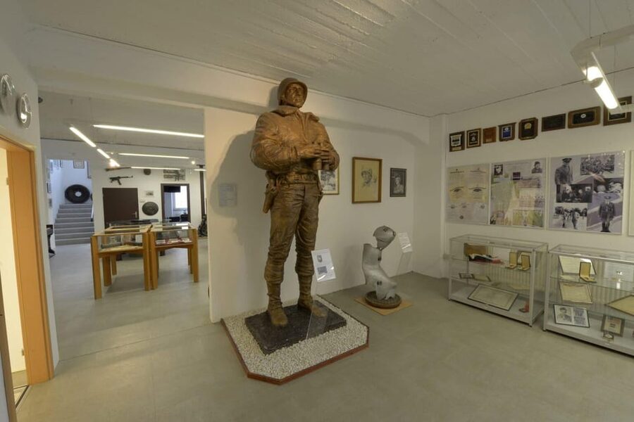 Luxembourg & Belgium 1-day private guided World War 2 tour - Ettelbruck and the General Patton Memorial: Christmas Day, 1944