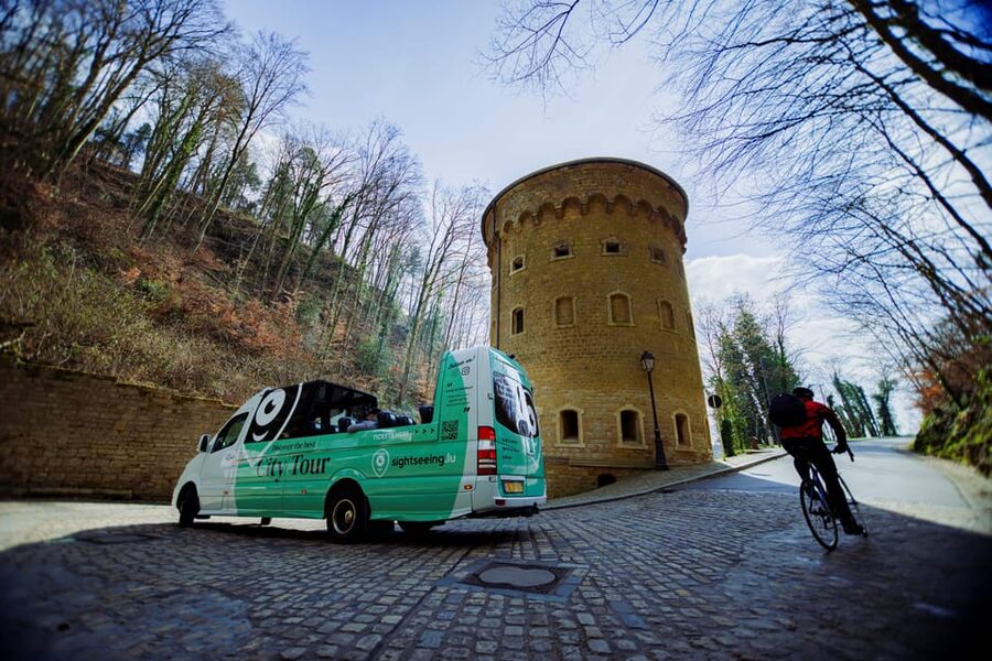 Luxembourg: City Bus Tour with Audio Guide and Headphones - Driver skill on tight corners, and why it affects your comfort