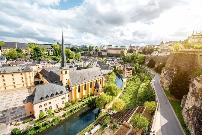 Luxembourg city walking and wine tasting tour - How the 2.5-hour route fits Luxembourg City into limited time