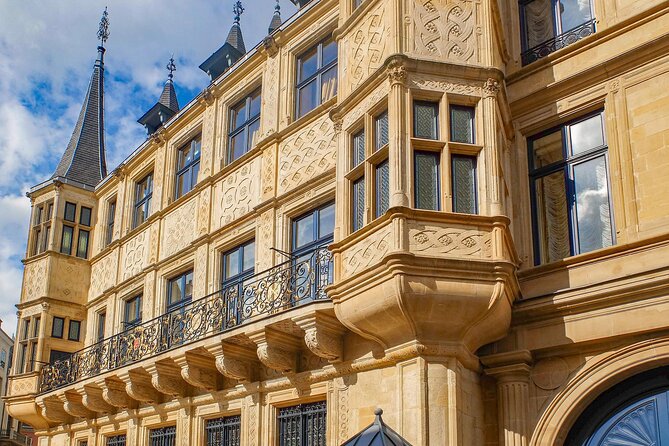 Luxembourg city walking tour - Holy Ghost Citadel plateau and the Palace of Justice area