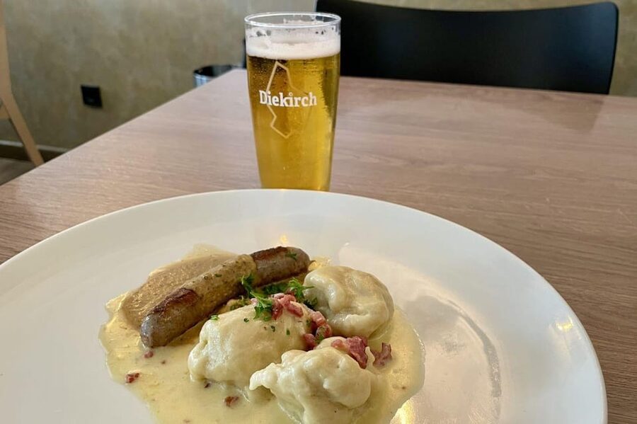 Luxembourg: Guided Food Tour with Tastings - Brasserie Guillaume: Savory Comfort Food Comes Next