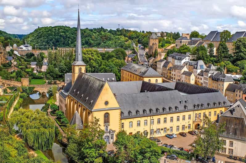 Luxembourg Private Walking Tour - Roman traces: how the old town shows earlier than the medieval look