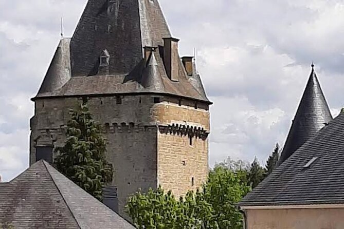 Luxembourg Valley of the Seven Castles Full Day Private Tour - Stop 5: Vieux Chateau, a quick follow-up look