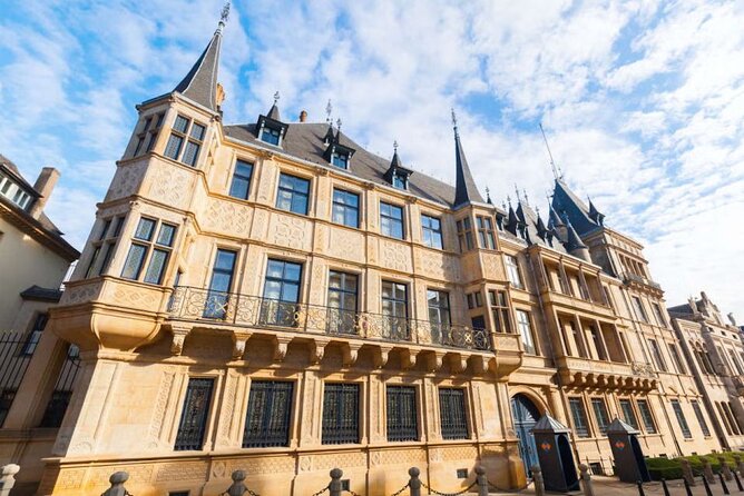 Private Luxembourg: Discover the City with an Expert Guide - Place d’Armes: start where the city meets you