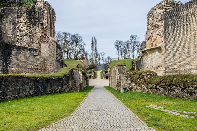 Trier, Schengen and French Castle Tour from Luxembourg - A half-day shortcut across three-country viewpoints