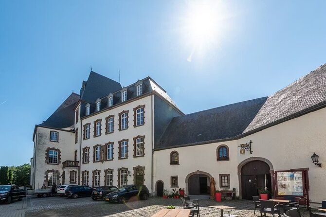 WWII Battlefields and Castles Private Tour in Luxembourg - Stop 3: Patton Memorial Museum, maps, artifacts, and leadership lessons