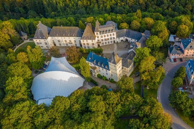 WWII Battlefields and Castles Private Tour in Luxembourg - Stops 4 and 5 in Clervaux: Castle of Clervaux and the Battle of the Bulge Museum